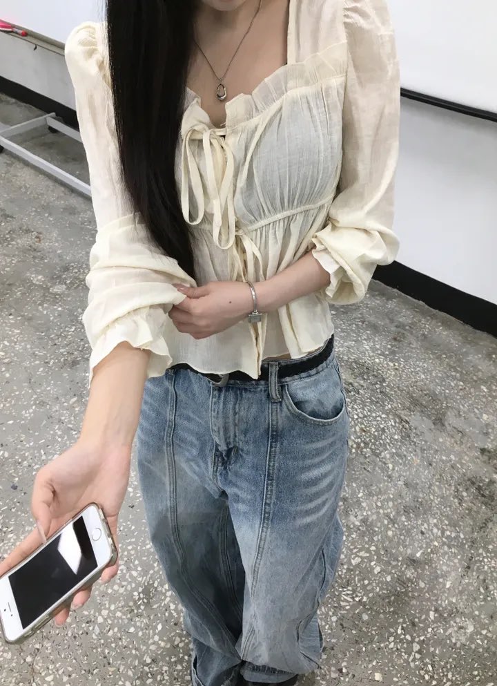 softt_snow's tweet photo. -리워드 링크 포함

취향의 블라우스 타래..🫧 https://t.co/0HtnqNTqmx