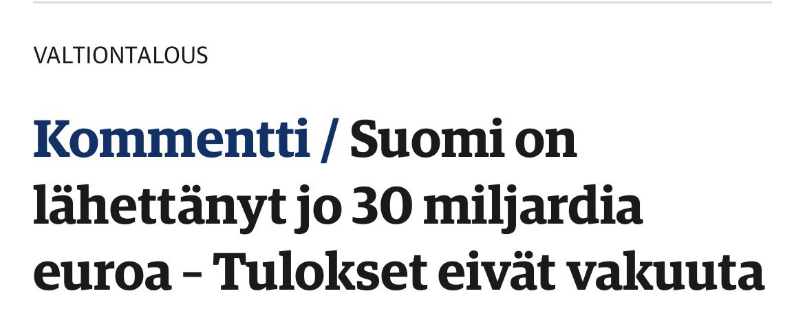 ir_rkp's tweet photo. Kehitysapu-sanaa ei kuulemma saisi enää käyttää, koska se "rakentaa tarinaa aktiivisesta auttajasta ja passiivisemmasta avunsaajasta" ja "rakentaa narratiivia ns. ”valkoisesta pelastajasta"”. 

On harvinaisen yhdentekevää, mitä kukakin tai mikäkin taho on mieltä itse sanasta. Olennaista on se, että Suomi vuosien kuluessa on antanut pois massiivisen kasan rahaa, yleensä velaksi. 

Kehitysapu ei kehitä eikä auta. Suomi on mällännyt vuosien varrella tähän epäapuun 30 miljardia, siis 30 000 000 000 euroa. 

Aika monta vuotta tässä on pitänyt odotella, että muutkin poliittisessa järjestelmässä tai yhteiskunnassa uskaltautuisivat puhumaan kehitysavun järjettömyydestä perussuomalalaisten lisäksi. 

Kauppalehdestä löytyi nyt ihan järkevää tekstiä: 

"Kehitysavun perusteet pitää kyseenalaistaa."

"Brittiläinen ekonomisti Peter Bauer on sanonut, että kehitysapu on sitä, kun rikkaan maan köyhät lähettävät rahaa köyhän maan rikkaille. Ehkä näinkin, ja vielä oudommaksi kuvion tekee se, että Suomi ottaa velkaa jakaakseen rahaa ulkomaille."

"Kun Suomi lähettää rahaa Afrikkaan, se ei lisää oma-aloitteisuutta ja vähennä uuden tuen tarvetta. Kaupan päälle saamme maahanmuuttajia, jotka tulevat etsimään kehitysapua sen alkulähteiltä."

"[T]ukiriippuvuudella tuhotaan myönteinen kehitys, koska se korruptoi paikalliset markkinat. Moyon mukaan kehitysapu vahingoittaa Afrikkaa, joten se pitäisi poistaa. Kannettu vesi kun ei kaivossa pysy."

Ei pysy, ei. Asia ymmärretään Sambiassa. Ymmärrettäisiinpä se vielä laajemmin myös täällä Suomessa. Mitä hitaammin ymmärrys kasvaa, sen kalliimmaksi touhu tulee. Signaalipolitiikka on kalliita rivejä budjettikirjassa. 

Kuluvalla hallituskaudella tasoa on PS:n johdolla olennaisesti leikattu, mutta jatkossakin riittää saksille töitä. Järjenvastaiset, turhat napanuorat poikki.