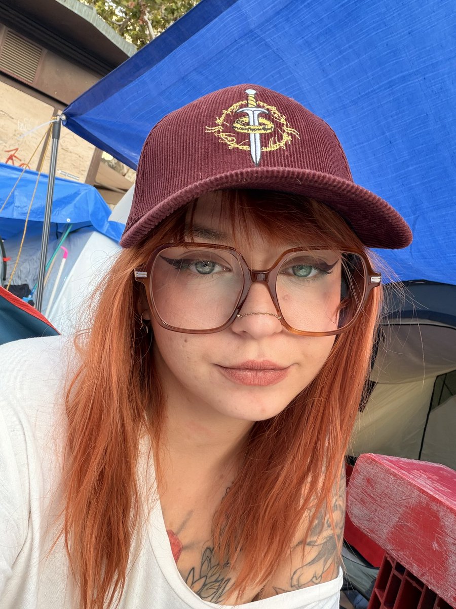 Hurona_Rolera's tweet photo. Seguimos aquí, gente⛺️‼️ https://t.co/Z5J1ie1cIt