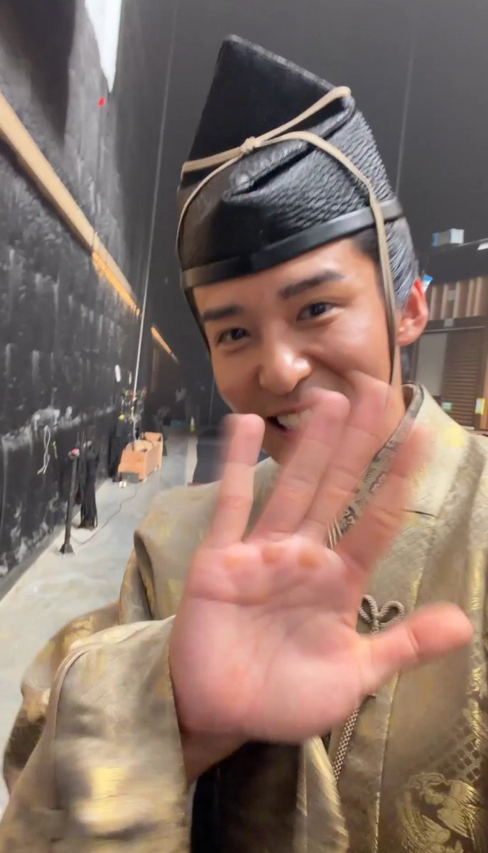 erntsoul's tweet photo. GUA NANGIS!!! SIALANNNN 😭😭😭😭😭
SEBAGAI FANS SERIES SHOGUN, GUA TERHARU DAN BANGGA BANGET SAMA MEGURO REN DAN SELURUH JAJARAN STAFF YANG BERKERJA KERAS UNTUK SHOGUN SEASON 2 INI 😭😭😭
 #SHOGUNS2 #SHOGUN #MEGUROREN #RENMEGURO #目黒蓮 https://t.co/w2xfyTm9UO