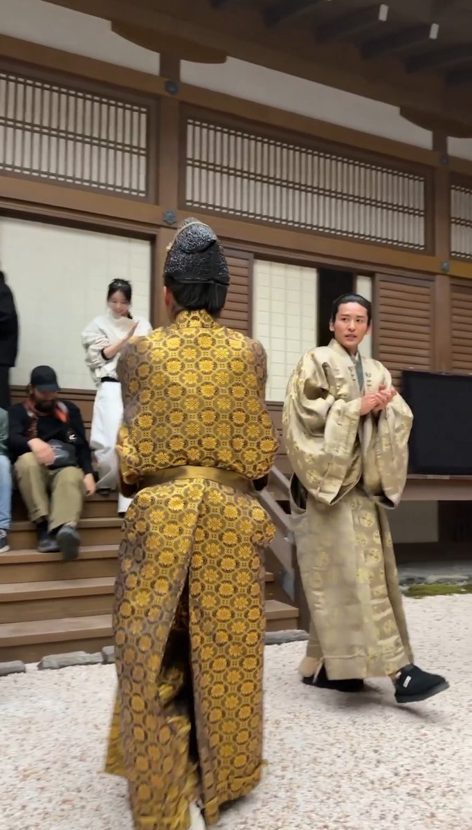 erntsoul's tweet photo. GUA NANGIS!!! SIALANNNN 😭😭😭😭😭
SEBAGAI FANS SERIES SHOGUN, GUA TERHARU DAN BANGGA BANGET SAMA MEGURO REN DAN SELURUH JAJARAN STAFF YANG BERKERJA KERAS UNTUK SHOGUN SEASON 2 INI 😭😭😭
 #SHOGUNS2 #SHOGUN #MEGUROREN #RENMEGURO #目黒蓮 https://t.co/w2xfyTm9UO