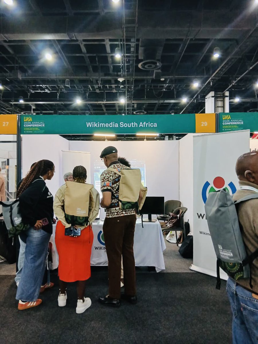 Wikimedia_ZA's tweet photo. What an amazing first day at the LIASA Conference for Wikimedia South Africa! Great conversations with librarians, educators and information professionals about preserving South African languages on Wikipedia.

Thank you to everyone who stopped by to chat with the team. https://t.co/bA6nSKxIHI