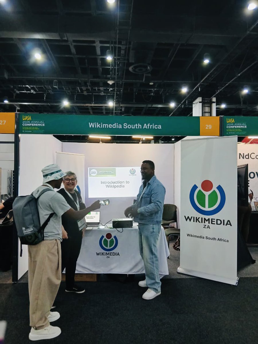 Wikimedia_ZA's tweet photo. What an amazing first day at the LIASA Conference for Wikimedia South Africa! Great conversations with librarians, educators and information professionals about preserving South African languages on Wikipedia.

Thank you to everyone who stopped by to chat with the team. https://t.co/bA6nSKxIHI