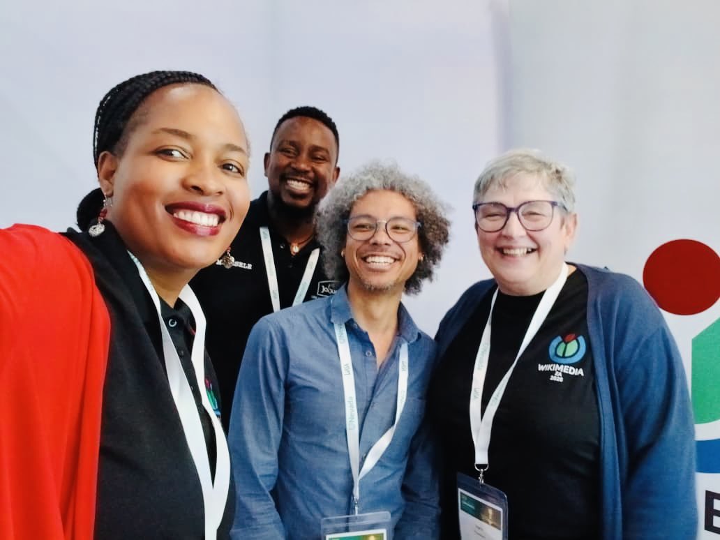 Wikimedia_ZA's tweet photo. What an amazing first day at the LIASA Conference for Wikimedia South Africa! Great conversations with librarians, educators and information professionals about preserving South African languages on Wikipedia.

Thank you to everyone who stopped by to chat with the team. https://t.co/bA6nSKxIHI