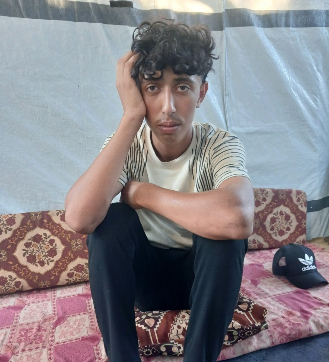 jamil_GZ's tweet photo. ‼️I keep posting because my family can’t afford for me to give up.

The donations have been very slow, but our needs haven’t become smaller. My mother still needs treatment, and we still need food and medicine.

I know it’s easy to keep scrolling when you see another request for help. But I’m asking you to stop here for a moment.

If you can help, please do. If you can’t donate, please share this post so it can reach someone who can.🙏

https://t.co/SkKAxunaY8