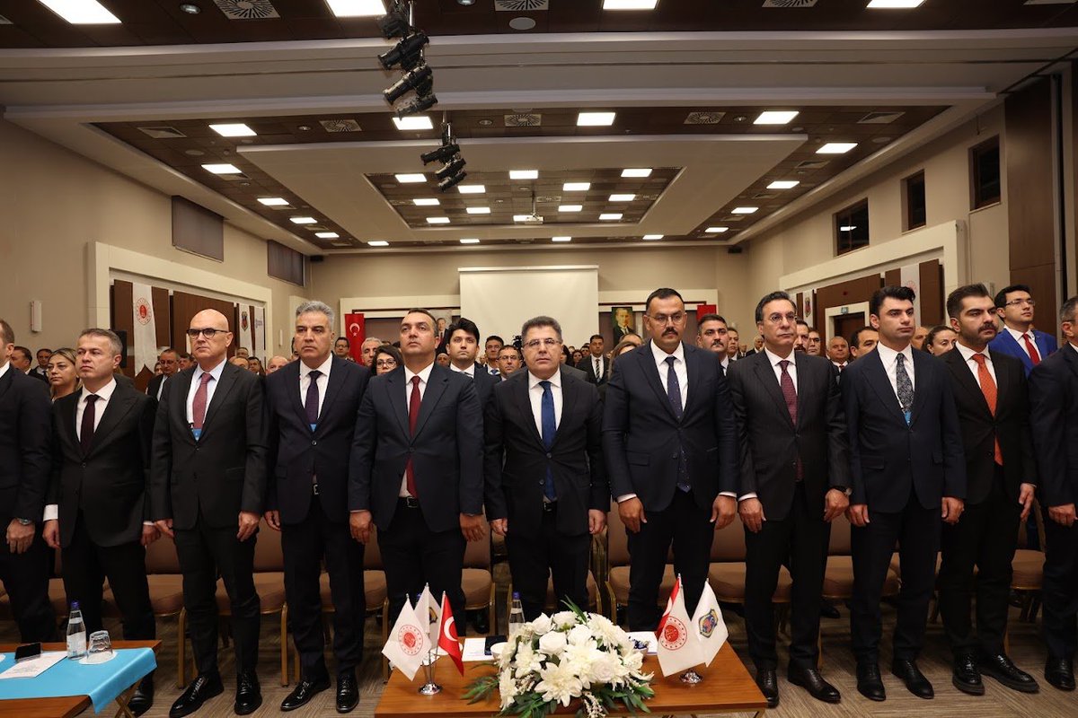 Antalya_CBS's tweet photo. DENETİMLİ SERBESTLİK HİZMETLERİ 13. DEĞERLENDİRME TOPLANTISI ANTALYA’DA BAŞLADI
@adalet_bakanlik https://t.co/ZXuMUGiGY6