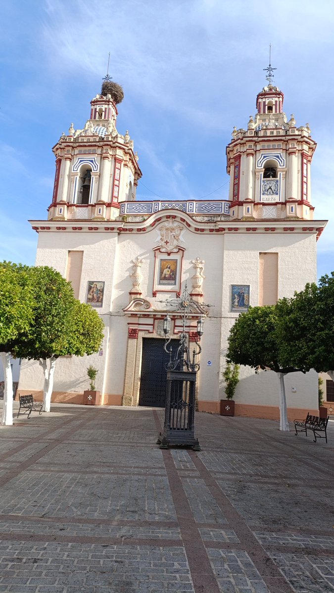 Ordoatlante's tweet photo. Iglesia parroquial de San Vicente Mártir.
Tocina 📍 
Construida a principios del siglo XVIII, a expensas de Francisco José de la Plata y Ovando, caballero de la Orden de San Juan de Jerusalén y comendador de Tocina. Destaca por su curiosa relación con la mítica orden de Malta. + https://t.co/ouwRhlM06j