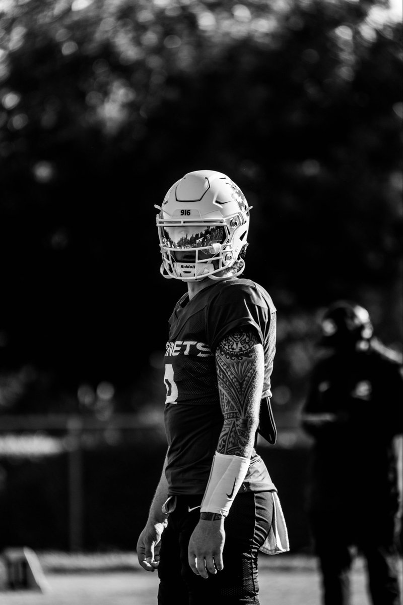 SacHornetsFB's tweet photo. 𝘿𝙄𝘼𝙇𝙀𝘿☎️

#StingersUp | #GreenLine | #ZoTime https://t.co/JtlPhmB736