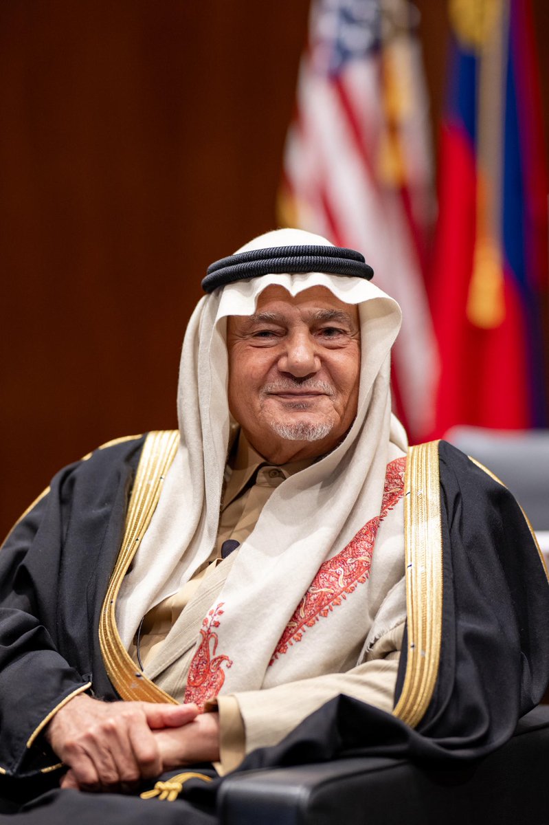 Alotaibi_2030_'s tweet photo. الأمير #تركي_الفيصل رداً على تطرق دير شبيغل الألمانية لحقوق الإنسان وحالات الإعدام :

معظمها يتعلق بجرائم المخدرات والجميع يعلم أنها جريمة تؤدي إلى الإعدام.
ربما لا توجد عمليات إعدام في بلدكم لكنكم تسمحون لإسرائيل بقتل 20 ألف طفل من خلال تزويدها بالأسلحة والدعم. ألا يزعجكم ذلك ؟ https://t.co/qyV9MLmoAM