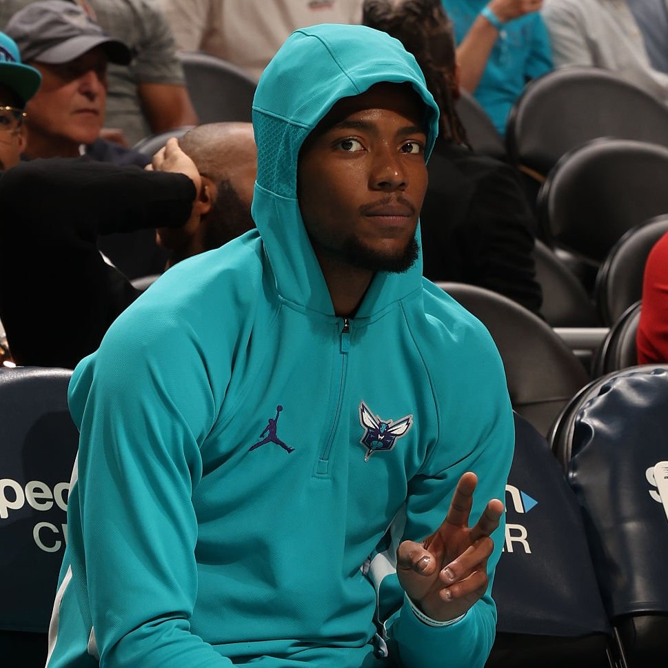 HornetsReddit's tweet photo. The Charlotte Hornets and Brandon Miller have progressed in contract talks and he's expected to reach terms on a new deal worth more than $200M, per @BrettSiegelNBA. 💰

"Sources told ClutchPoints that recent deals given to Franz Wagner (5yr/224M), OG Anunoby (5yr/212.5M), and Amen Thompson (5yr/208M) have been topics of conversation in negotiations for Miller and his camp."