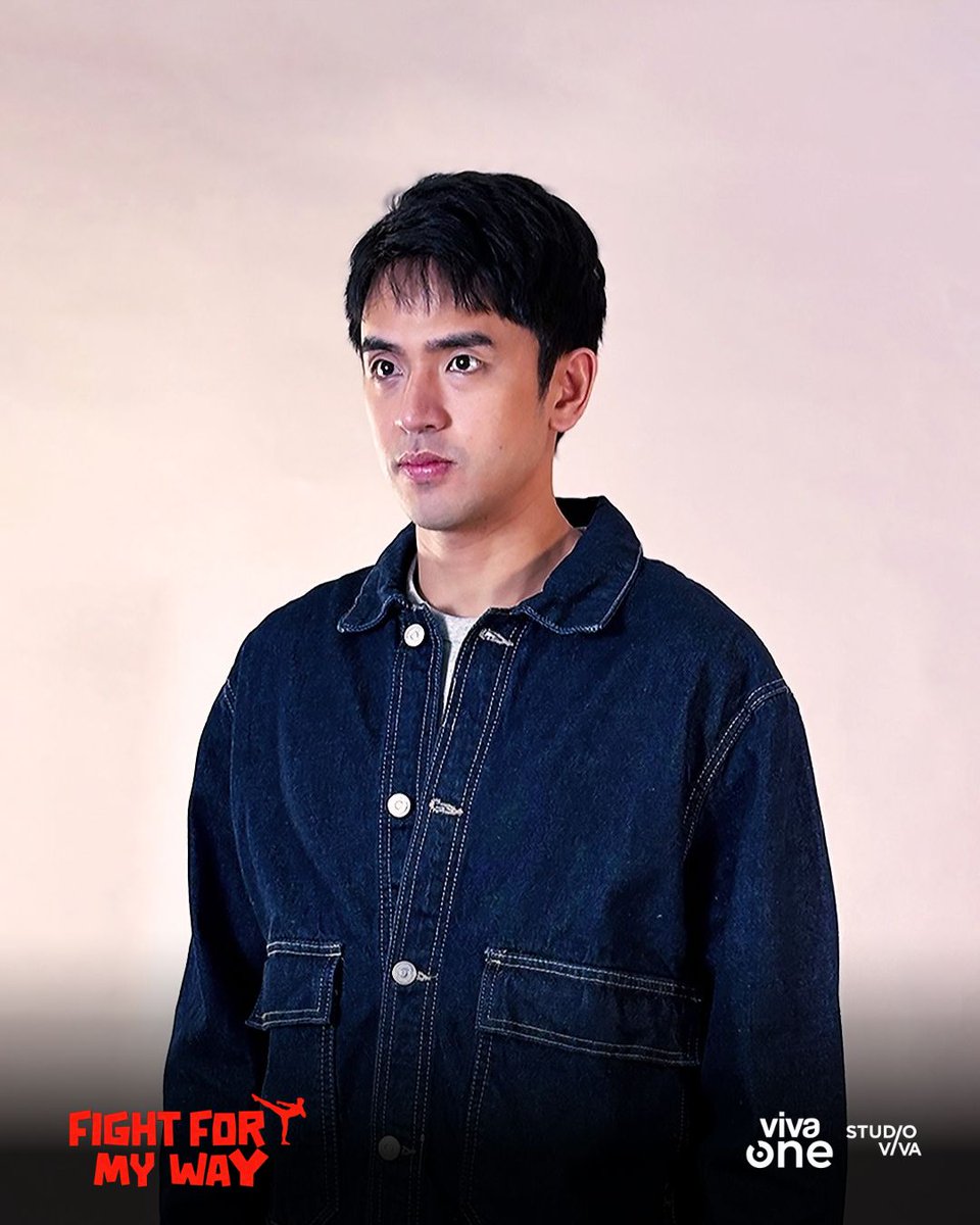 StudioVivaPH's tweet photo. Ang UNDERDOG FIGHTER of the group! 😠

David Licauco takes on a new role as Hanz in the Philippine Adaptation of FIGHT FOR MY WAY. 🥊

This November 20, only on Viva One.

#FightForMyWay
#FightForMyWayPH
#VivaOne https://t.co/F7E7HjLs5c