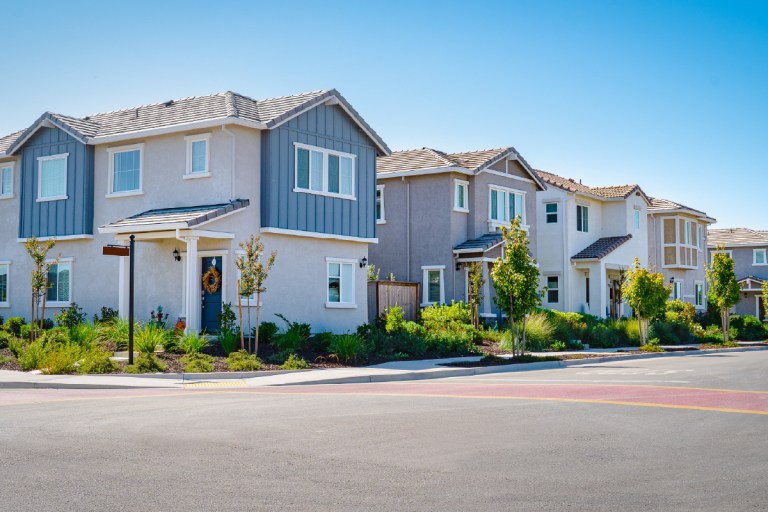 builderonline's tweet photo. A CRM cannot fix an undefined sales process.

Builders should clarify workflows, integrations, and data before choosing the platform.

Review the five CRM pitfalls builders should avoid: https://t.co/FOwzjZF6hB

#HomeBuilding #SalesTechnology #ZondaMediaIntel #Sponsored #SAGlobal https://t.co/ERlDItIdwU