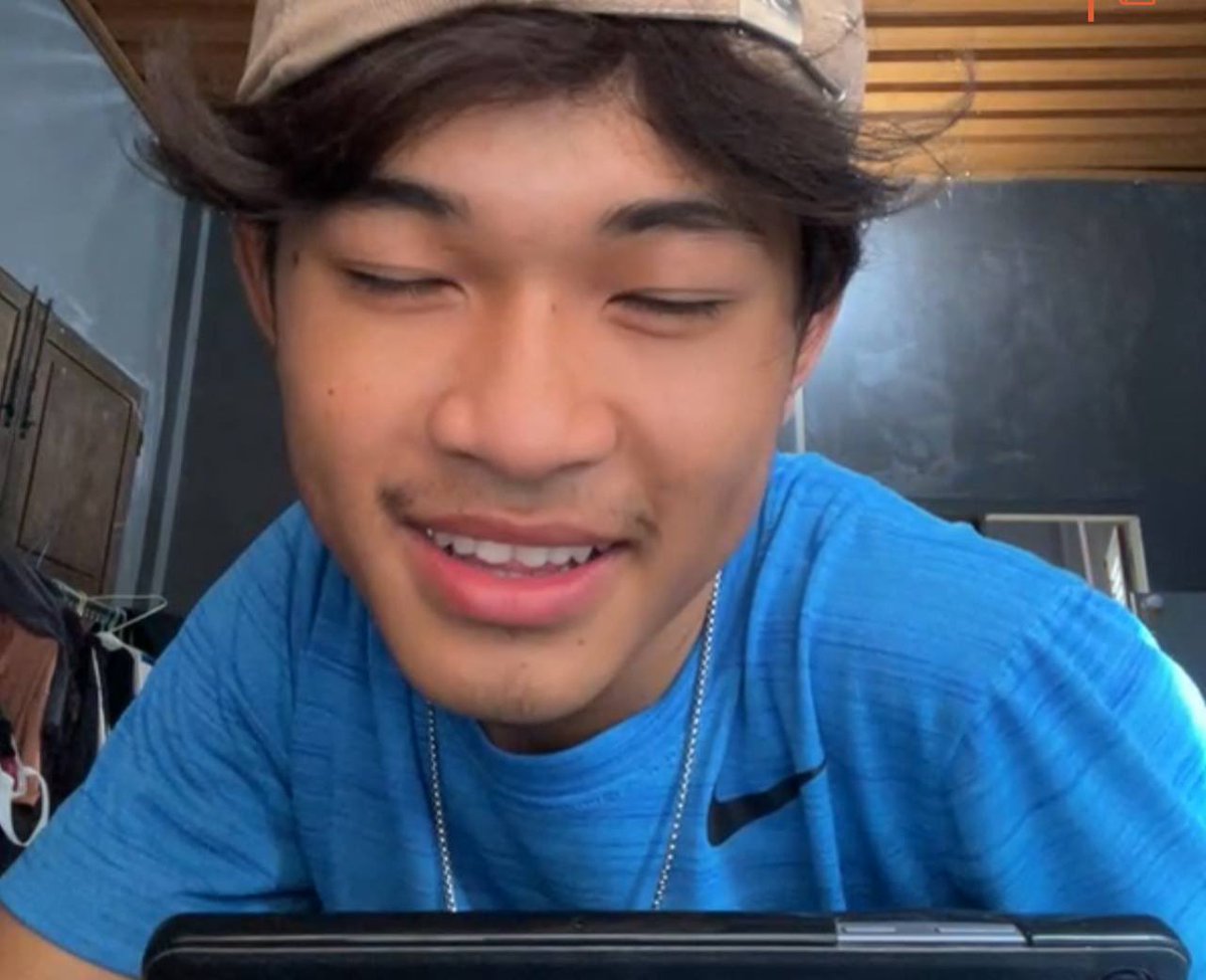 Xboy0la's tweet photo. ចង់មើលVideoប្រុសង្ហារសាប់ក្តឆាតមកបាន💦
មានVideoក្នុងគ្រុបតម្លៃសមរម្យ🥰💦 https://t.co/saQcIEhtgD