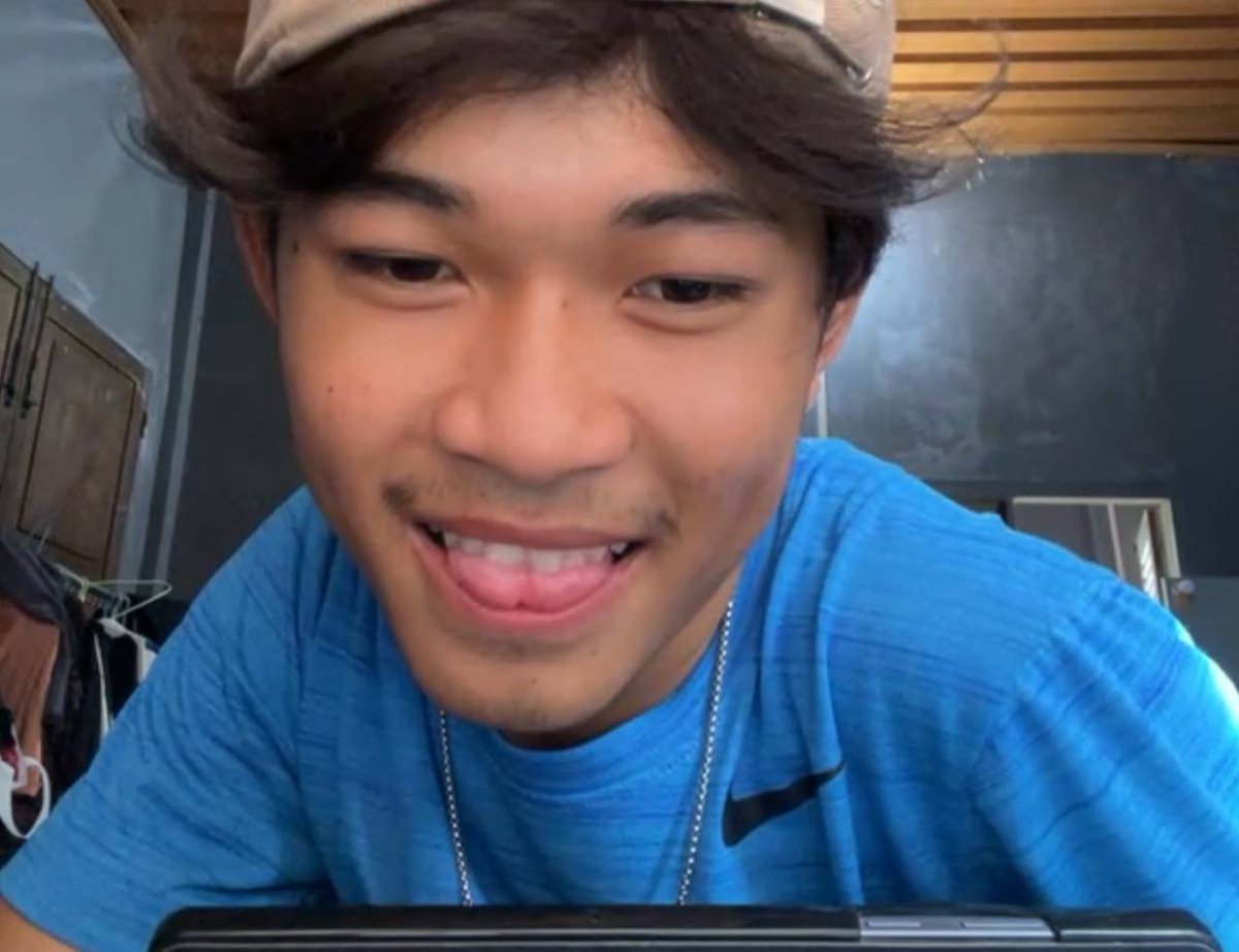 Xboy0la's tweet photo. ចង់មើលVideoប្រុសង្ហារសាប់ក្តឆាតមកបាន💦
មានVideoក្នុងគ្រុបតម្លៃសមរម្យ🥰💦 https://t.co/saQcIEhtgD