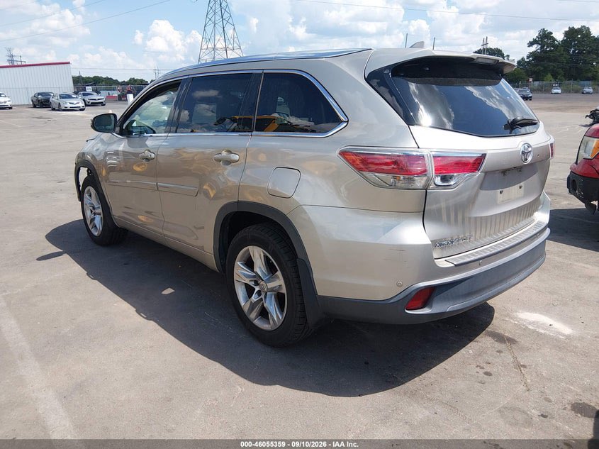 dnatechbro's tweet photo. We went for this option because he plan to face-life the car when she gets here 

- Car is clean 
- Millage is decent 
- And accident is minor 

If you want something like this or any other car, we’d assist you with the entire importation process from USA to Nigeria 

WhatsApp 0704-362-6024