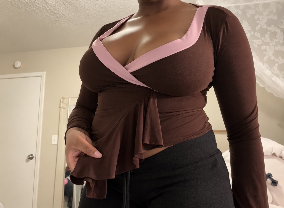 Juneplayss's tweet photo. #content #clothing #sexy #pilates https://t.co/UuzMW5N9iK