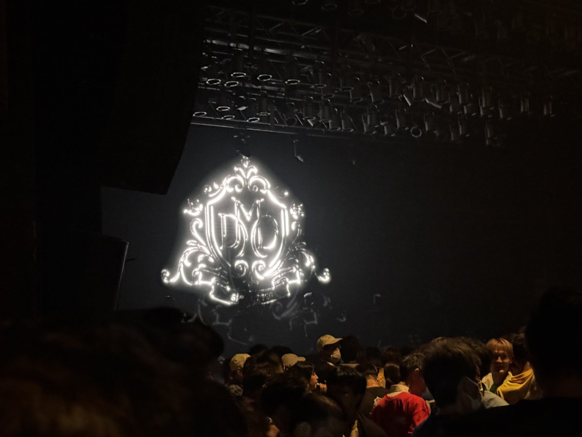 swa2_ga's tweet photo. なちさん、
マイディア招待ありがとうございました！

マイディアのライブの熱量すごすぎて、
いいフロアだなぁと思いつつ見学。
終始圧倒されつつも楽しかったです。 https://t.co/wDLwoCsuib