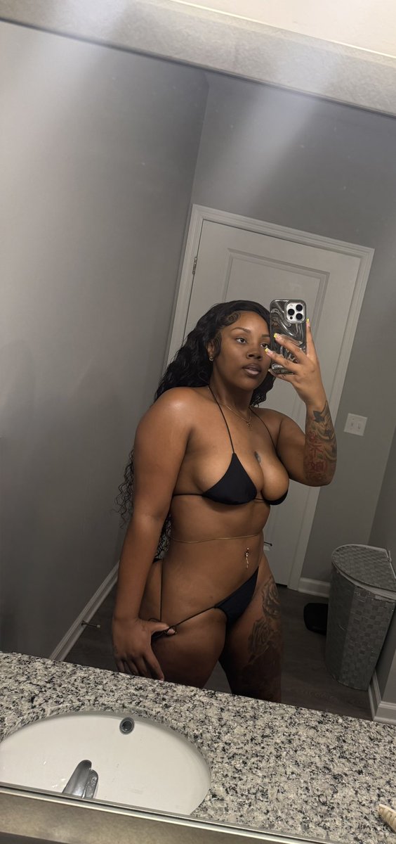 HNHM23's tweet photo. 🖤 https://t.co/ThisWO80l5
