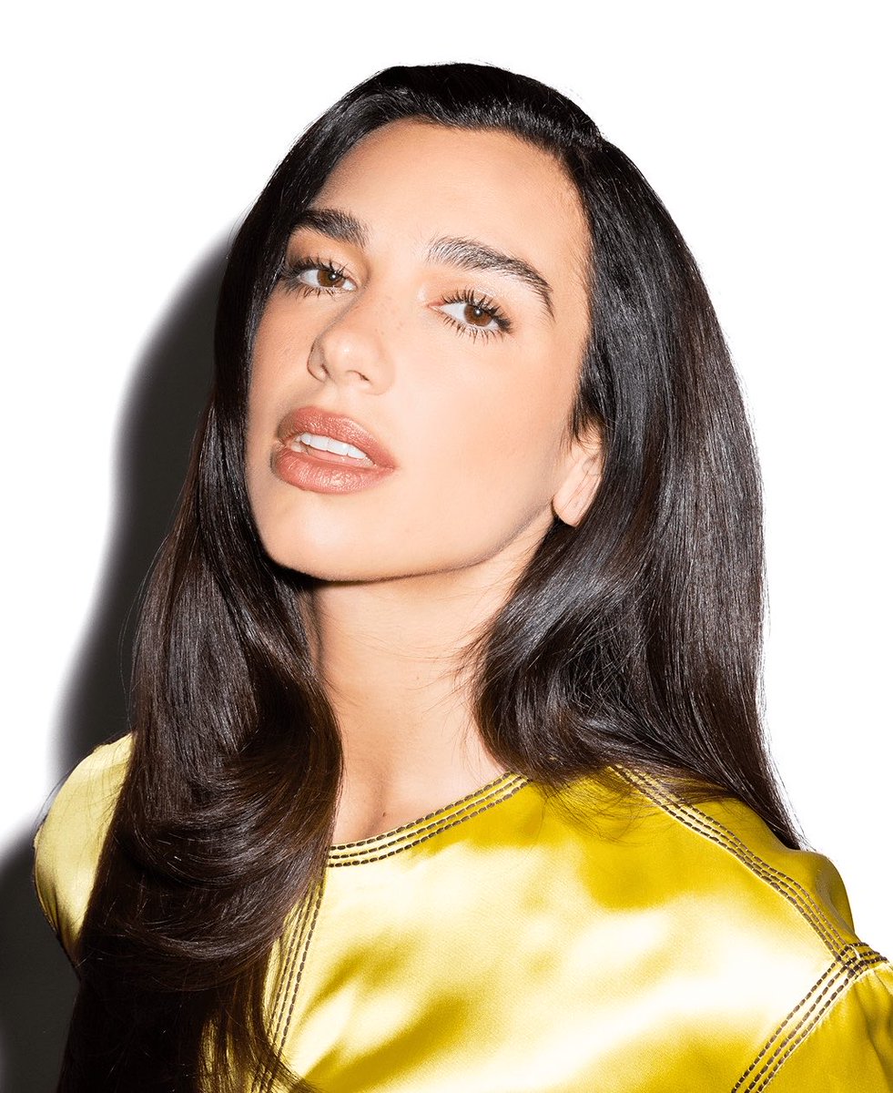 PopTingz's tweet photo. Dua Lipa and Shakira are rumored to release a collaboration in November. https://t.co/iu8iNUnXVR