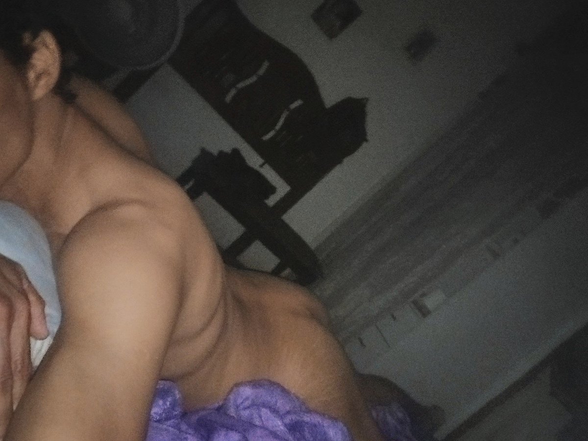 Jerryswjo's tweet photo. Dormir desnudo es lo máximo https://t.co/decxDd2mzp
