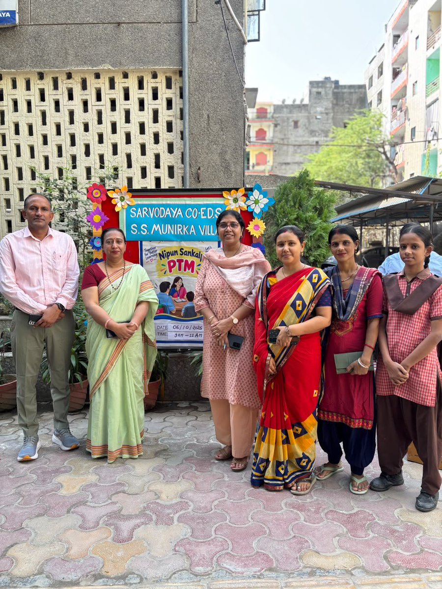 MunirkaSchool's tweet photo. Today, Nipun Sankalp PTM was organized in Munirka school, where parents were informed about the results of Nipun assessment, Mid-Term exam performance, academic progress and discussed ways to improve school attendance of their ward.
Thanks to all in making the event  successful. https://t.co/N34Y0DMkS5