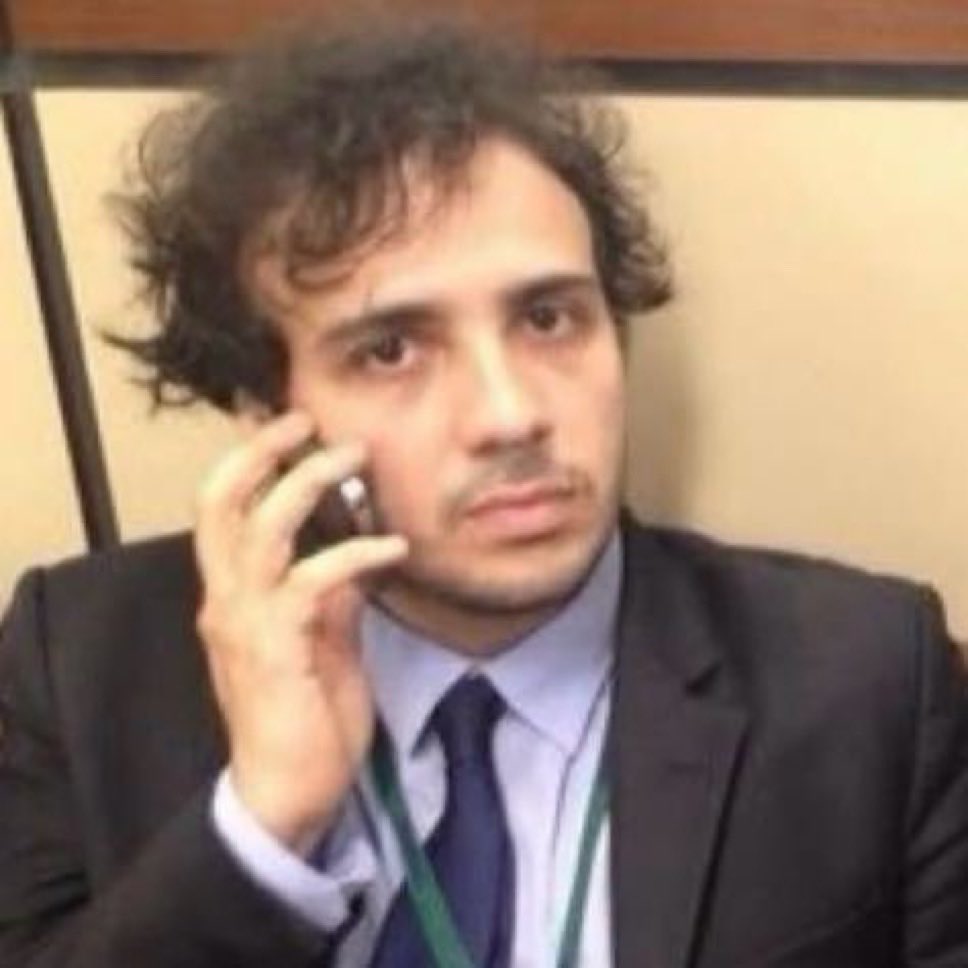 himebruna's tweet photo. queria q esse diabo apoiasse o lula logo fica nesses enigmas da turma do scooby doo de cortina vermelha porra https://t.co/Z0m8BNjfrl