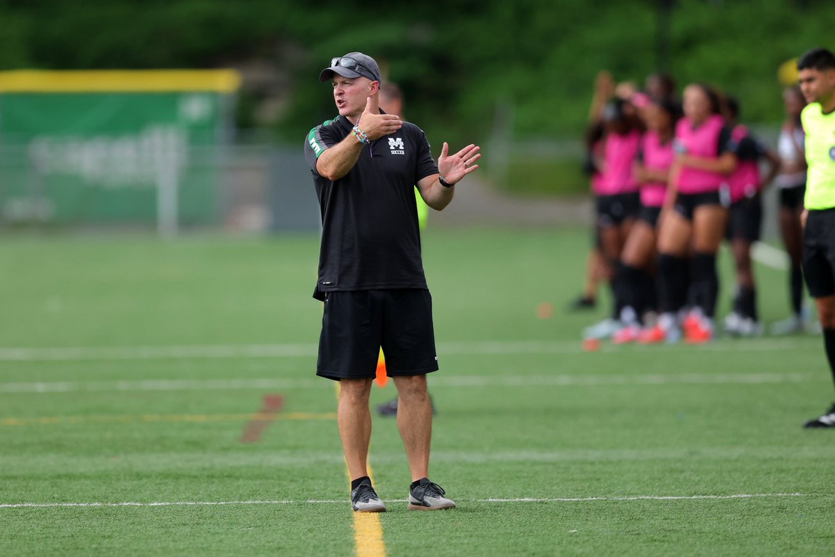 JaspersWSOC's tweet photo. ππππ’π¨π§ππ₯ ππ¨πππ‘ππ¬ πππ² π
Thank you to our own Coach Lawler and Coach Watt for all that you do βΌοΈ
We wouldnβt be the Jaspers we are without you π
#GoJaspers | #AllTogetherNow π’βͺοΈ https://t.co/q7rZiedHIs