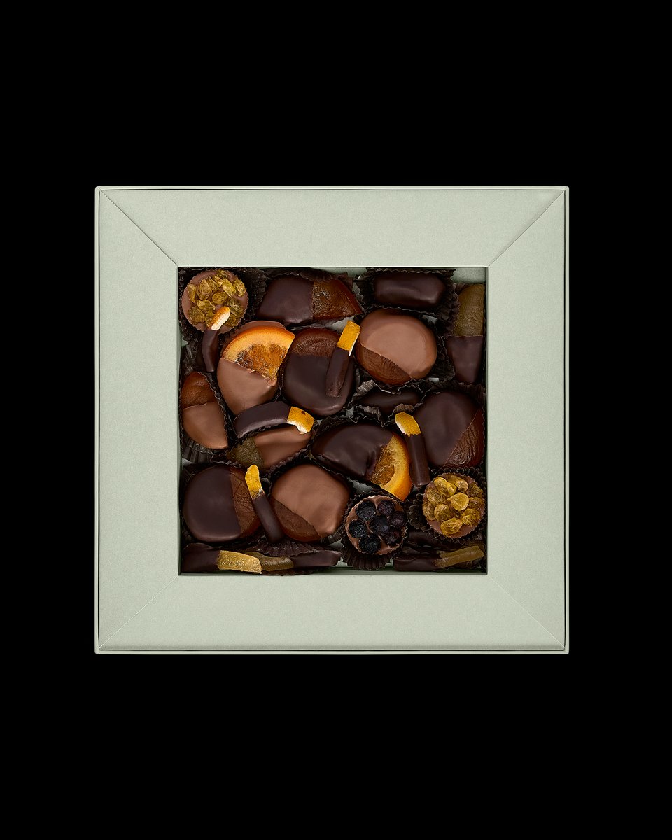 KayRoss96's tweet photo. Introducing Treasures of the Orchard Chocolate Covered Fruit Gift Box

Shop here: https://t.co/PNjYbBZpSl https://t.co/X7WneJgAVm