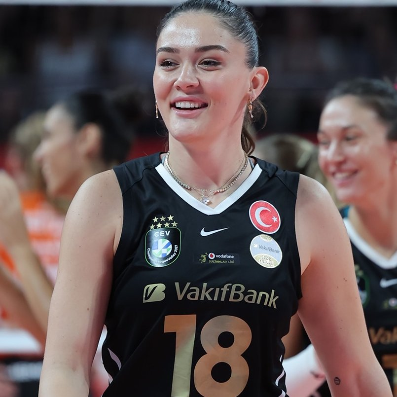 gibbybaris's tweet photo. ⚡️ Zehra Güneş 25. kupasını kazandı

🏆🏆🏆🏆🏆🏆 Sultanlar Ligi
🏆🏆🏆🏆🏆 Kupa Voley
🏆🏆🏆🏆 Şampiyonlar Ligi
🏆🏆🏆🏆 Şampiyonlar Kupası
🏆🏆 Dünya Kulüpler Şampiyonası
🏆🏆 Avrupa Şampiyonası
🏆🏆 Milletler Ligi https://t.co/UMNPPbnocl