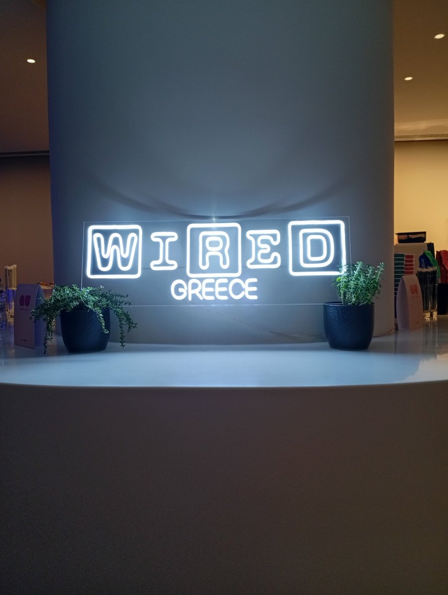 froufrouni's tweet photo. Στην ημερίδα  #Tech4Good του #WIRED_Greece, σε συνεργασία με τη #Socialinnov, για τις ιδέες, τους ανθρώπους και τις τεχνολογίες που επιχειρούν να δώσουν λύσεις στις μεγαλύτερες προκλήσεις της εποχής μας. https://t.co/XsLjl8Pw64