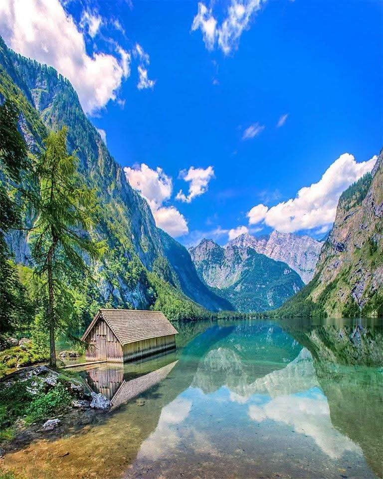 DNatives67667's tweet photo. Lake Obersee, Germany 😍 https://t.co/Q5vf73xYlv