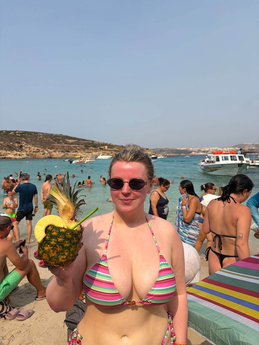 ScottishBabes2's tweet photo. The wonderful Shannon, so sad she doesn’t do OF as she was defo my number 1 wank! Let me know what you guys think #wankchat #wankbros #goon https://t.co/tzltrtSZDV