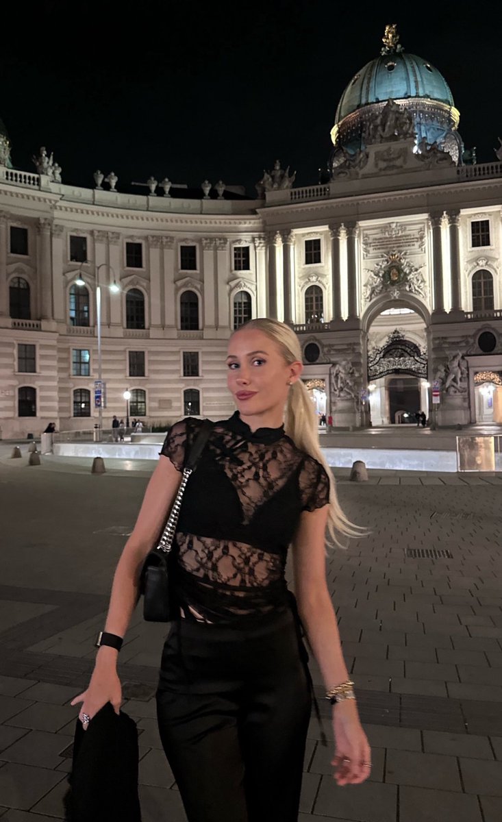 goddesseylemm's tweet photo. Forced bi ist heiß. 
Entweder schicke ich dich anschaffen oder du wirst mir zuschauen wie ich Sex habe und leckst das abgespritzte Sperma von Alpha ab.
Natürlich wirst du auch 24/7 keusch gehalten. 
Du bist nicht normal, also gehörst du auch unnormal behandelt. :) https://t.co/q4LuejPlui