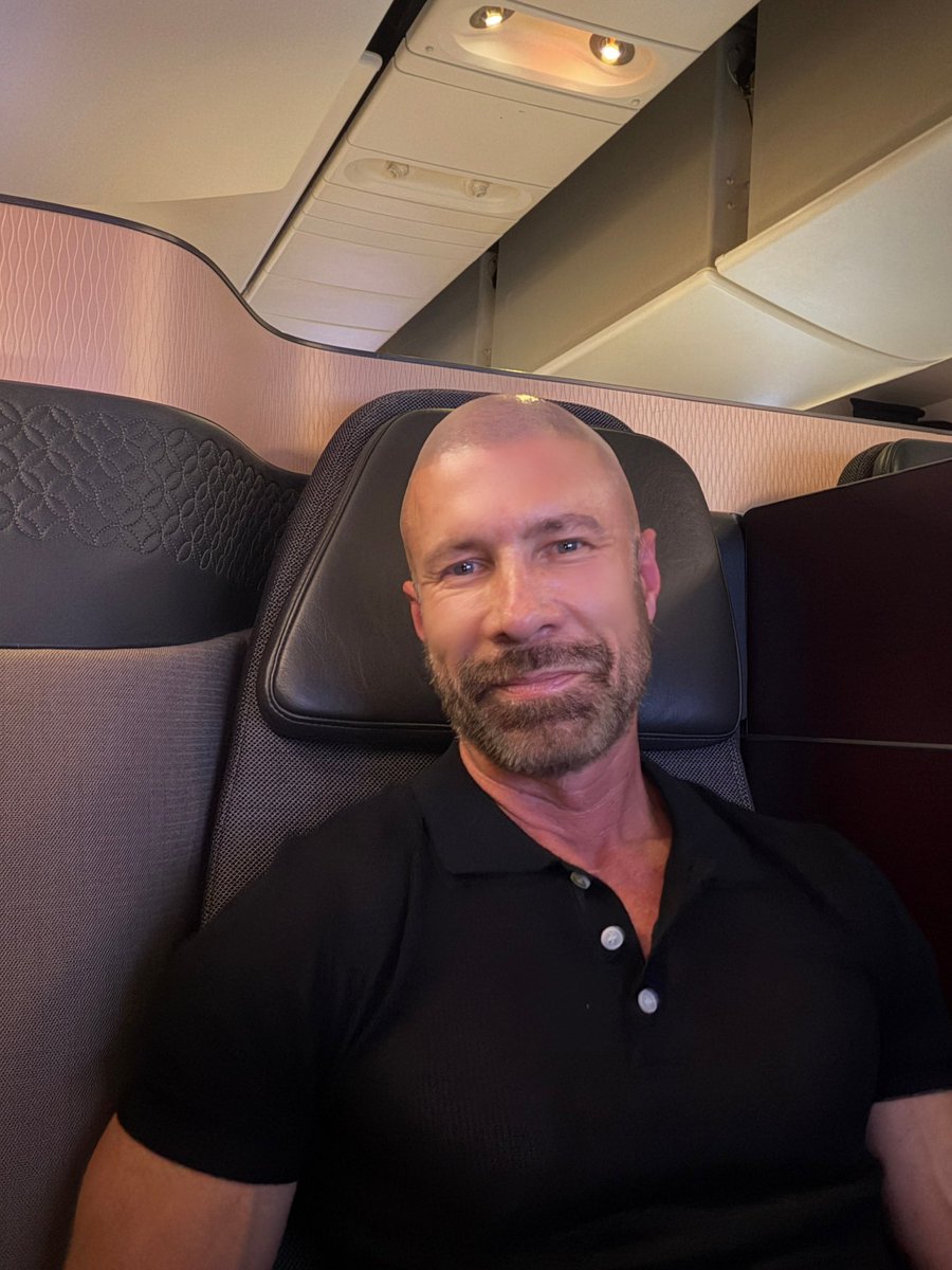 HotRawHole2Fill's tweet photo. Business class suite Aus to Europe. Dinner, slept 10 hours on way to Qatar, then watched a few movies en-route to Europe. Devil wears Prada 2 but Song Sung Blue was the winner. AMAZING! https://t.co/TJCIakOWRS