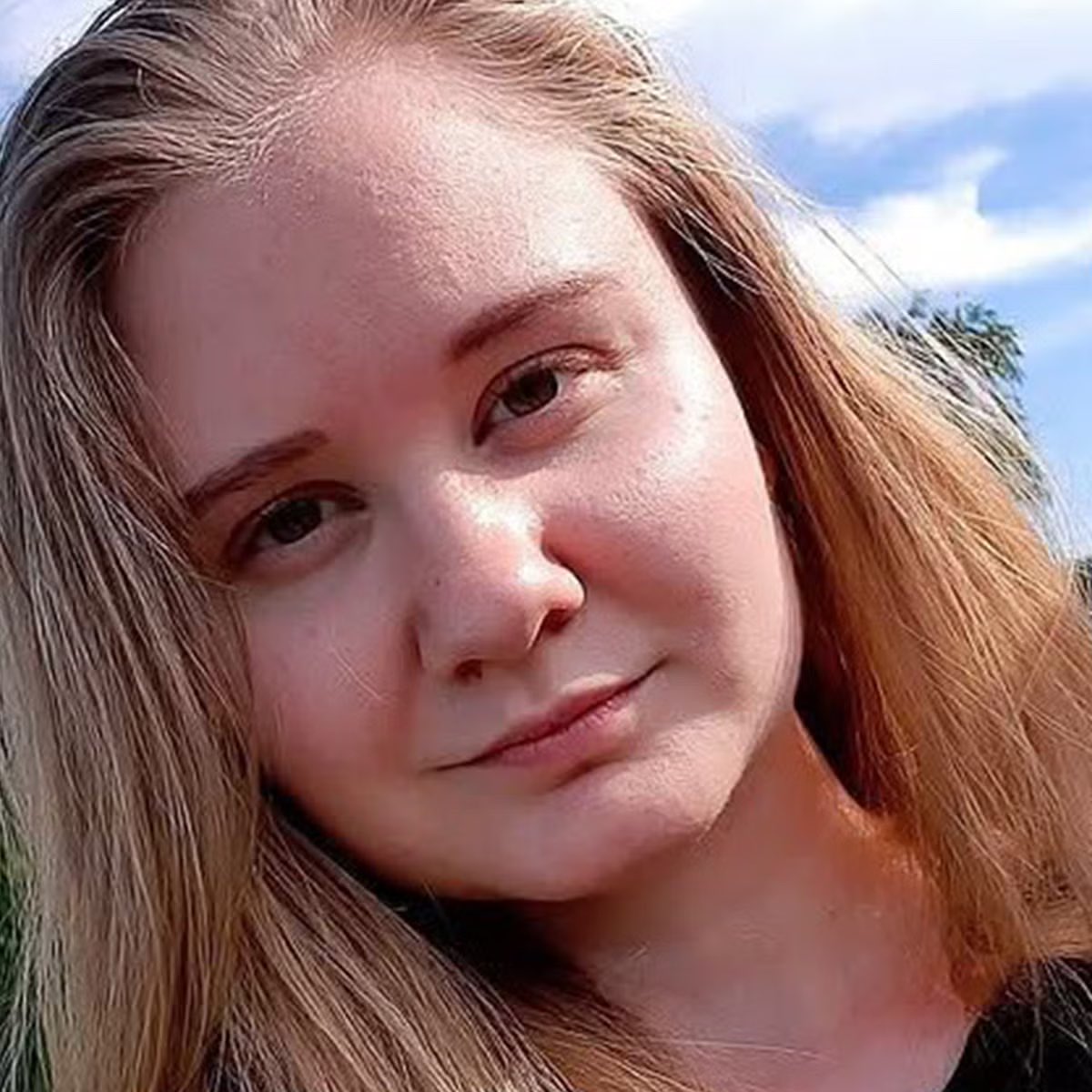 NickHintonn's tweet photo. One of the first people to die of the supposed Russian plague was a scientist named Darya Shipilova, which is an anagram of Ladyship Viola. In China, Ladyship is a respectful title for a goddess. And in Latin, a viola is a violet flower. So, Ladyship Viola could be a reference to one of the purple flower goddesses who sent small pox to earth in Chinese folklore. Which leads one to wonder, was Darya even a real person? Or just another deepfake?