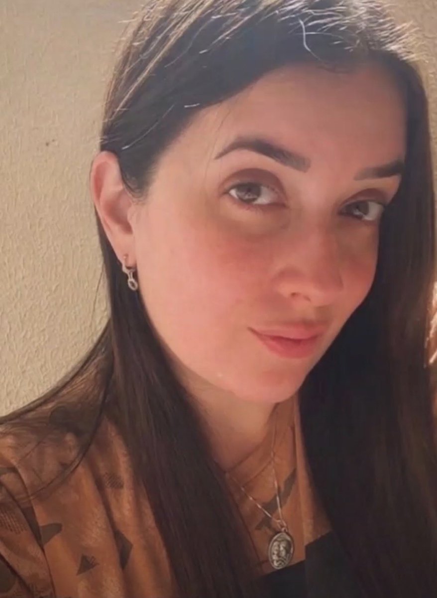 Maridommy2's tweet photo. me olha e me encara, eu sou tua caça, me engole e me encaixa, pode me comer… https://t.co/tDke7myHmj
