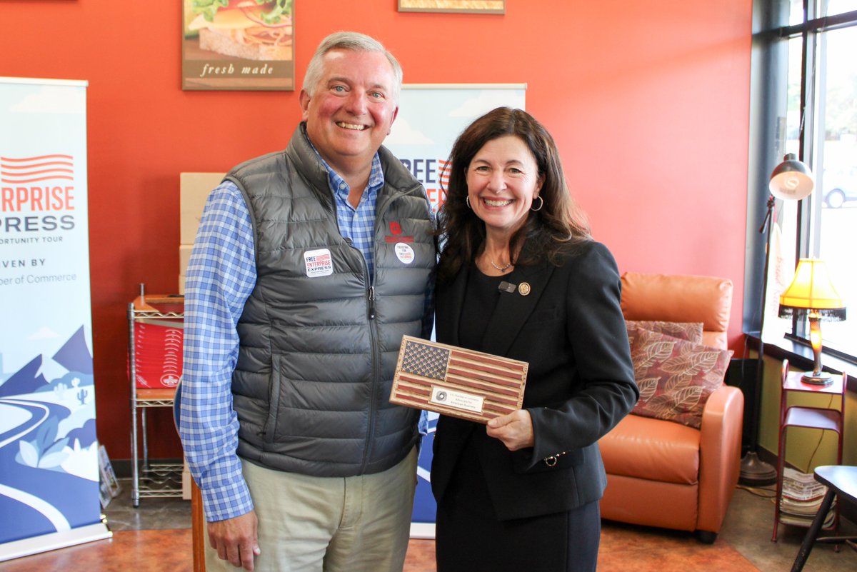 RepKMR's tweet photo. I was honored to receive the Advocate for American Business Award from the @USChamber yesterday in Grand Blanc. It was all the more special to receive it at Great Harvest Bread Company alongside our friends from the Grand Blanc Chamber of Commerce.

If we want to make it easier for businesses to grow, cutting red tape and standing up to some of the chaotic policies in Washington are great places to start.