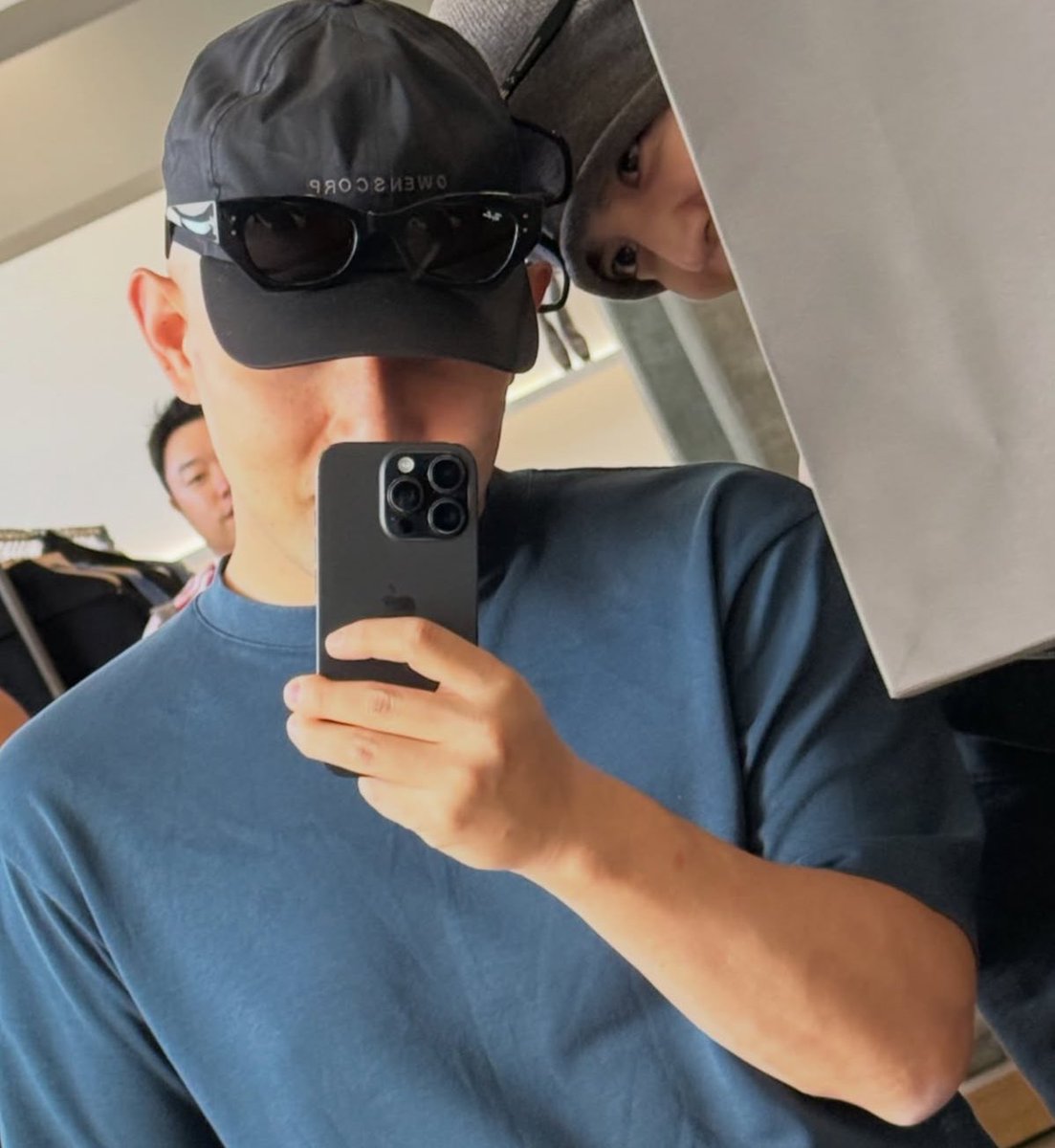 ayecheol's tweet photo. scoups on bumzu’s ig post! 

HELLO SIR WHAT https://t.co/JgqJ1YLtt9