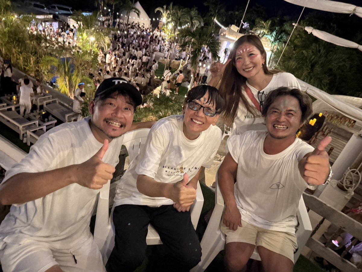 YujiHorii's tweet photo. そういえば先日、宮古島のレーベの村にいってきました。ドラクエ3にドハマりして、手作りで作った村だそうですが、今年で19年になるそうです。写真は、フルムーンのイベント。すごい熱気でしたよ。参加した皆さんが、自分の人生の主人公だと実感できた夜でした。 https://t.co/304nPl2vNN