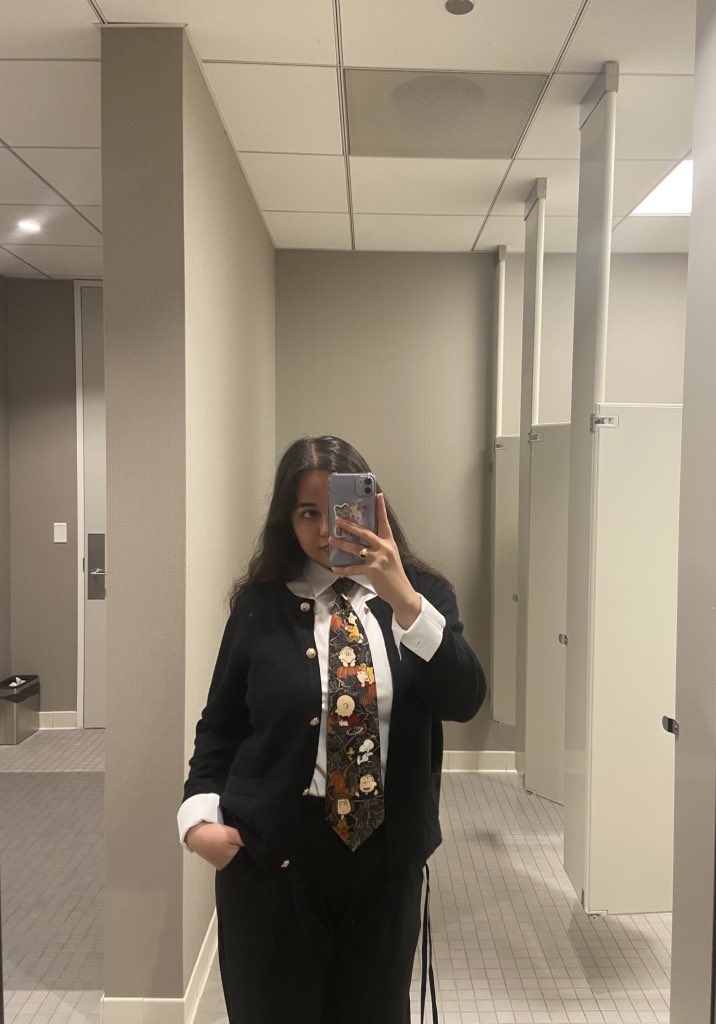 pelicinema's tweet photo. #NewJob https://t.co/XhXTdISSSg