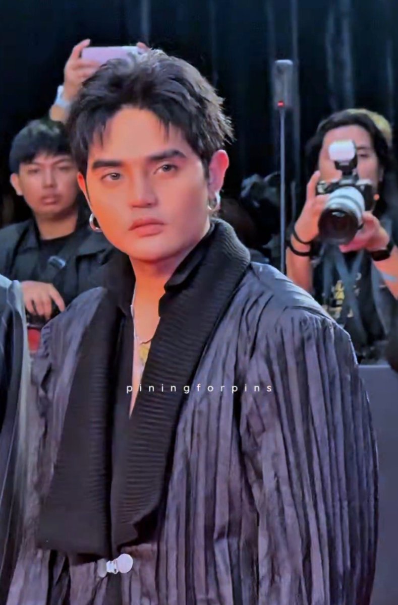 jampawlonasimp's tweet photo. Mapapa thank you Lord ka na lang talaga juskohhh 🫠🫠🫠

SB19 MAY BISA SA FMA
@SB19Official #SB19
#SB19RocksTheFMA https://t.co/BNerEVSVmg