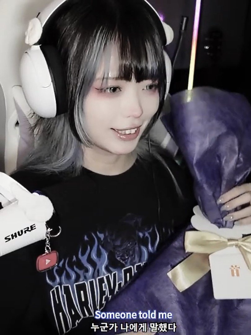 SNA_816's tweet photo. りーちゃんがプレゼントを喜んでくれた🥰
嬉しかった🥰
#りーしあ #推し活 #STREAMER 
@YTch_Rixia https://t.co/hBJa2MunZI