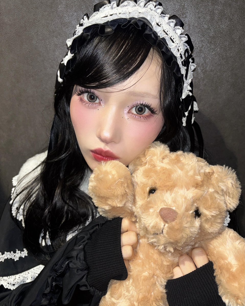 BR_PhantomSiita's tweet photo. 🤍Atualização da Miu🤍

"Candy Stripper 30th Anniversary Party 2026 
Autumn &amp; Winter Collection 1st FASHION SHOW「CANDY」⁡ ⁡ 

Este é o ursinho estilo dark core que usei no meu segundo look(՞•̅㉦•̅՞)ฅ"

#candystripper #ファントムシータ #美雨 #PhantomSiita #美雨サマのお通りだ https://t.co/cigSff68up
