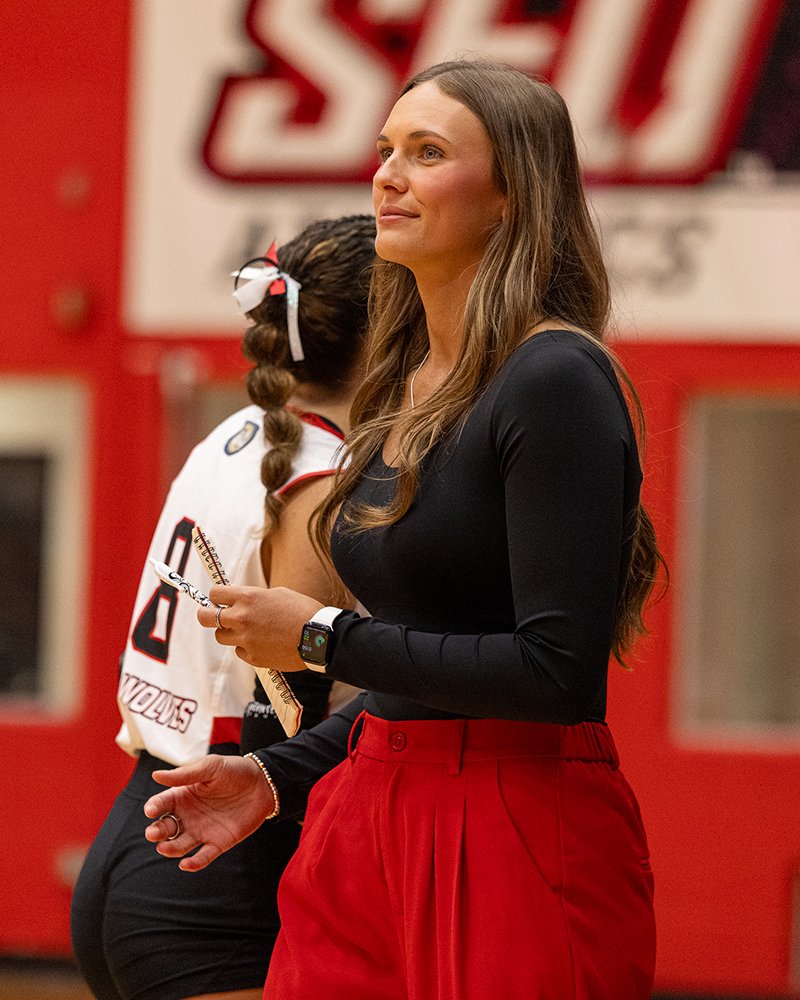 RedWolvesWVB's tweet photo. Coaches who make a difference.

#NationalCoachesDay https://t.co/mS0KvME4MK