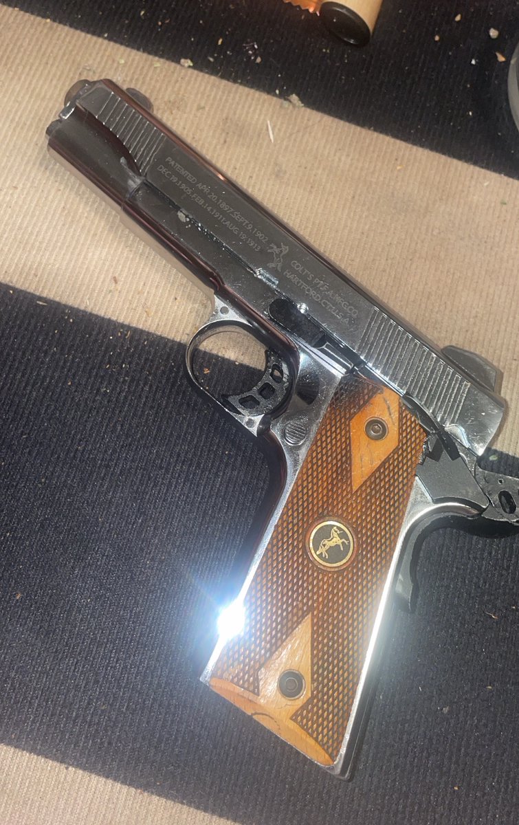 007Rtz's tweet photo. #ปืนเถื่อนส่งจริง พร่อมขาย 17500฿
ส่งจริง https://t.co/loBQ2g4ENu