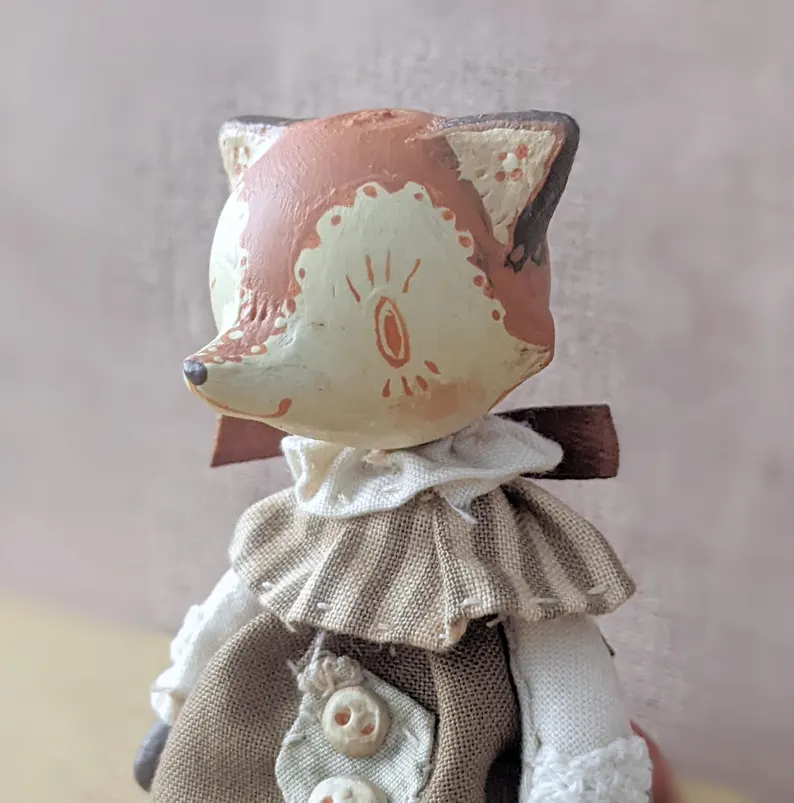 Wynfred1840's tweet photo. red foxes inspired ;
experimental one sitting &amp; one with usual person-silhouetted body&amp;gown
for sale , with in shop, if interested
thank you
made oktober 2026. https://t.co/5ckmC0PCoe