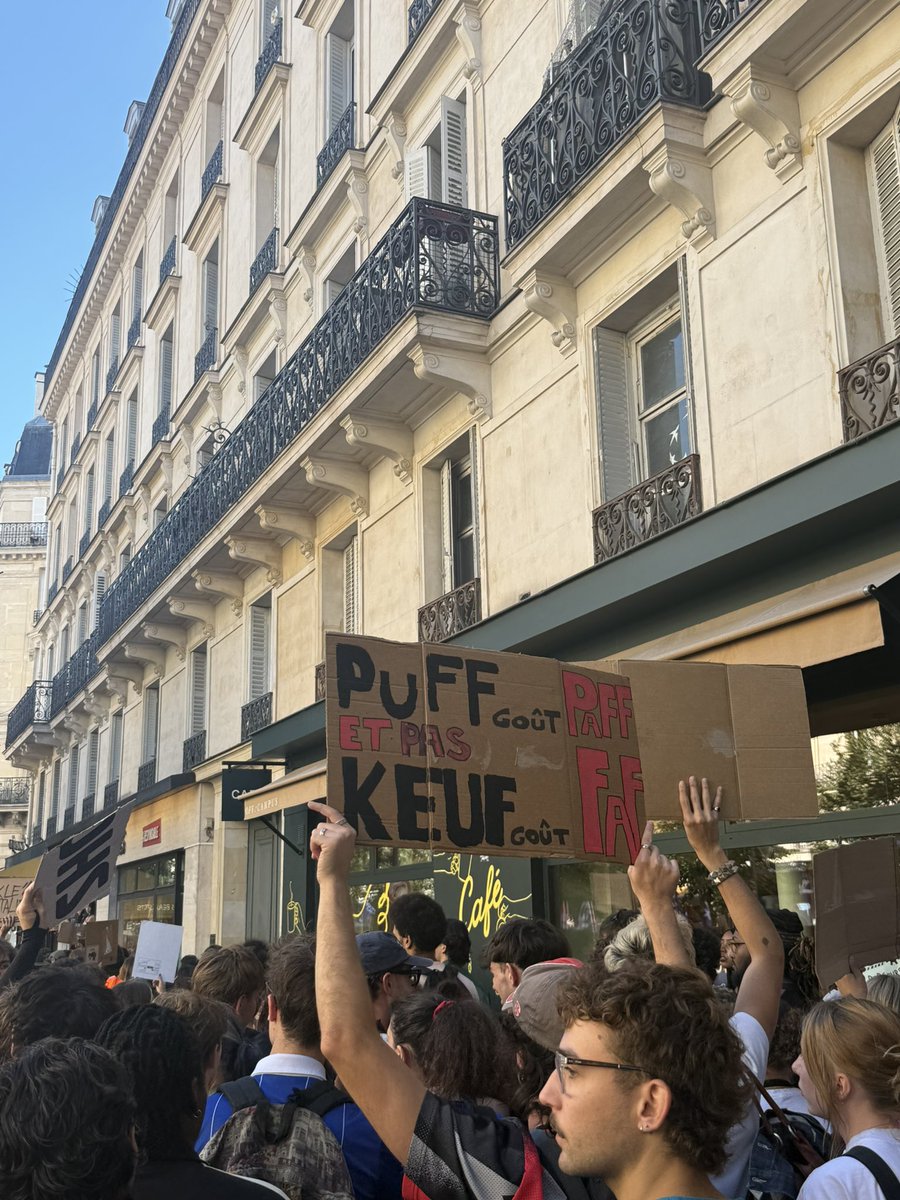 DevGencli_'s tweet photo. Keuf gout faf ou puff gout paf ? https://t.co/hFJYKxDVaF
