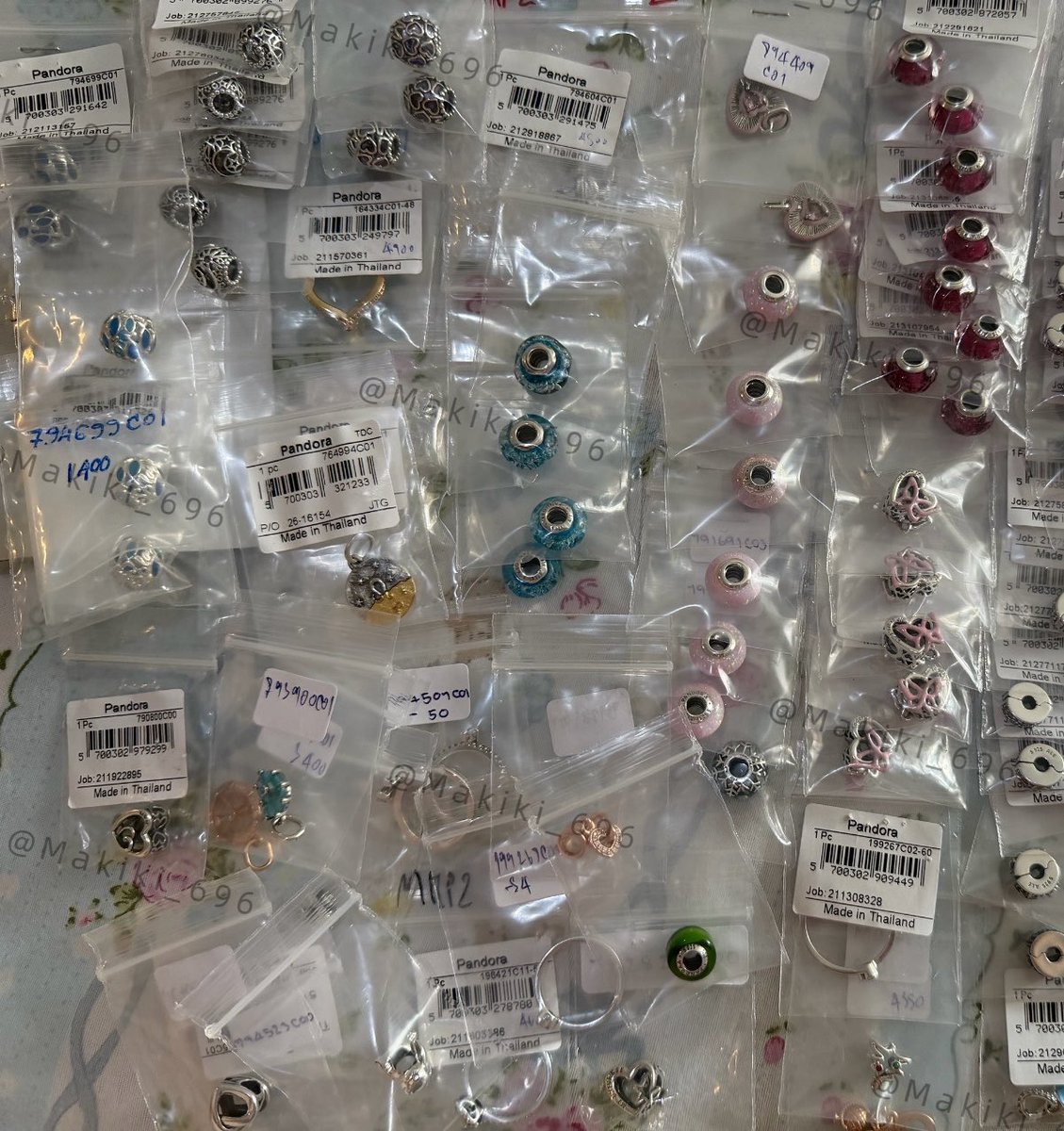Makiki696's tweet photo. ❣️มี Pandora พร้อมส่งอยู่ประมาณนึงเลยยย 

✨ มีอุปกรณ์กล่อง /ถุงให้ทุกชิ้นค่ะ 
📮 ส่งฟรี  
📦 ส่งของได้พรุ่งนี้เลยค่ะ, แมสได้น้า https://t.co/IekIH8Q4u4