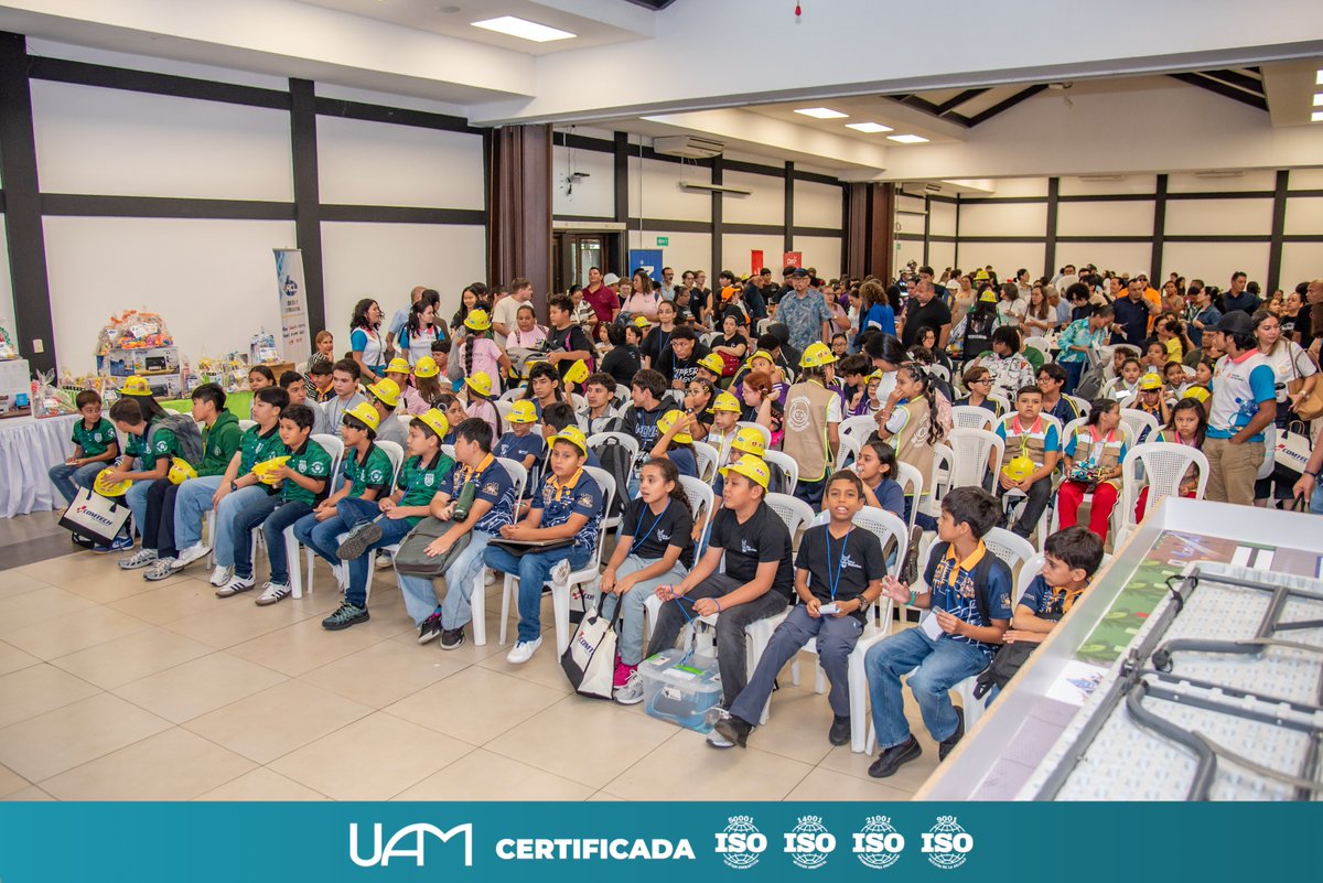 UAMNica's tweet photo. 🤖💻 Estudiantes de la carrera de Ingeniería de Sistemas de la Universidad Americana (UAM) tuvieron una destacada participación en la edición nacional de la World Robot Olympiad (WRO).

#UAM https://t.co/PljJhMdyAN
