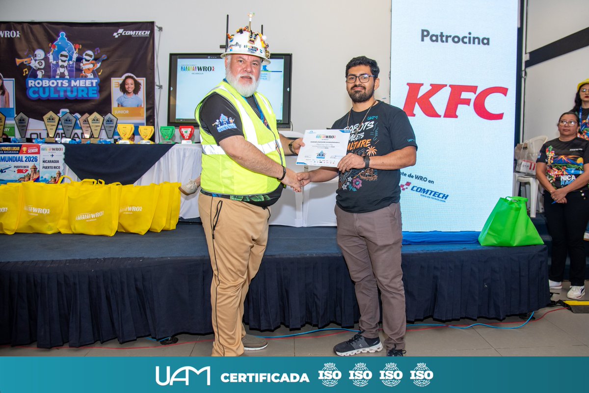 UAMNica's tweet photo. 🤖💻 Estudiantes de la carrera de Ingeniería de Sistemas de la Universidad Americana (UAM) tuvieron una destacada participación en la edición nacional de la World Robot Olympiad (WRO).

#UAM https://t.co/PljJhMdyAN